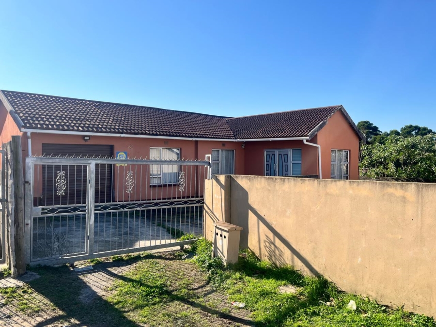 4 Bedroom Property for Sale in Haven Hills Eastern Cape